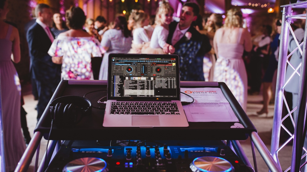DJ για Βάπτιση και Γάμο